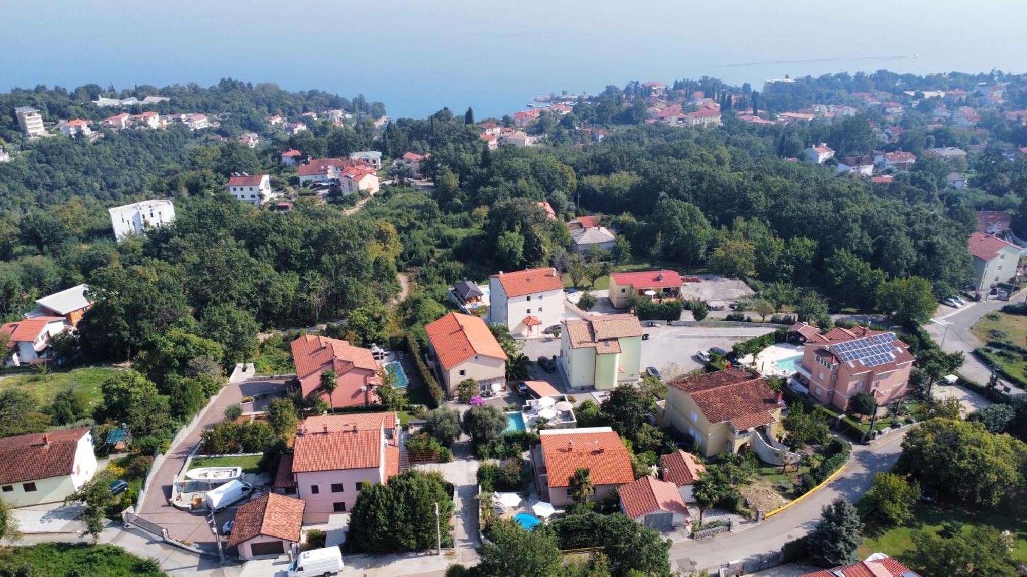 Grand Pool Ika-opatija Apartma *