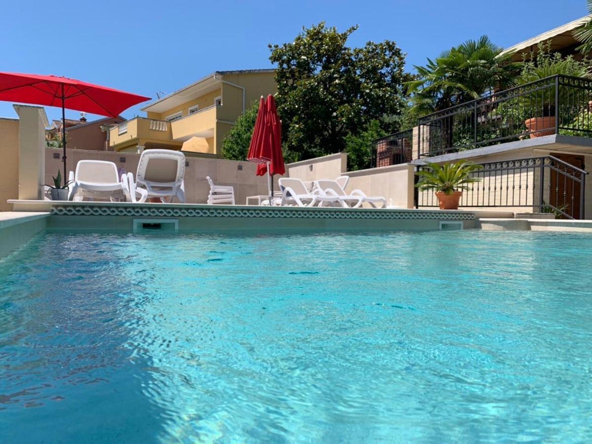 Grand Pool Ika-opatija Apartment *