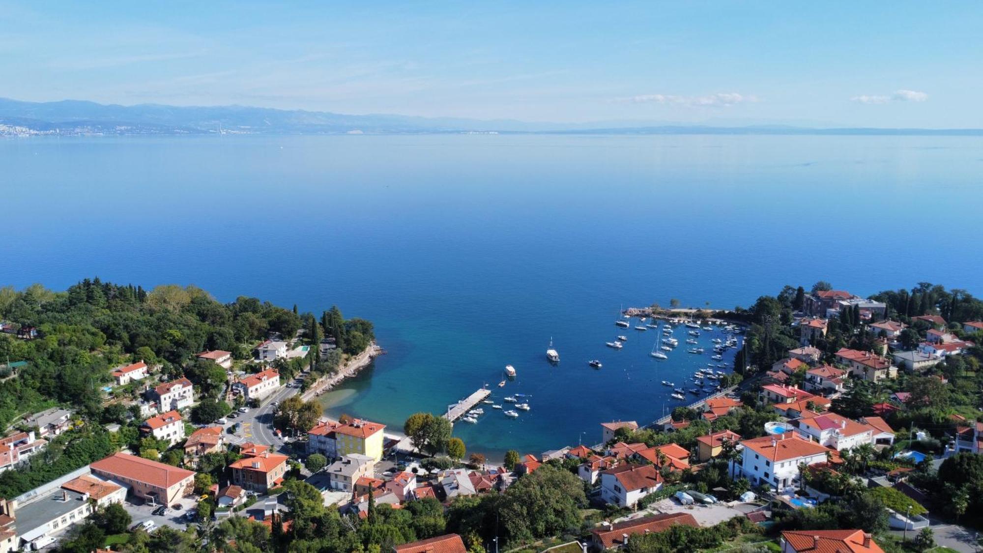 Grand Pool Ika-opatija *