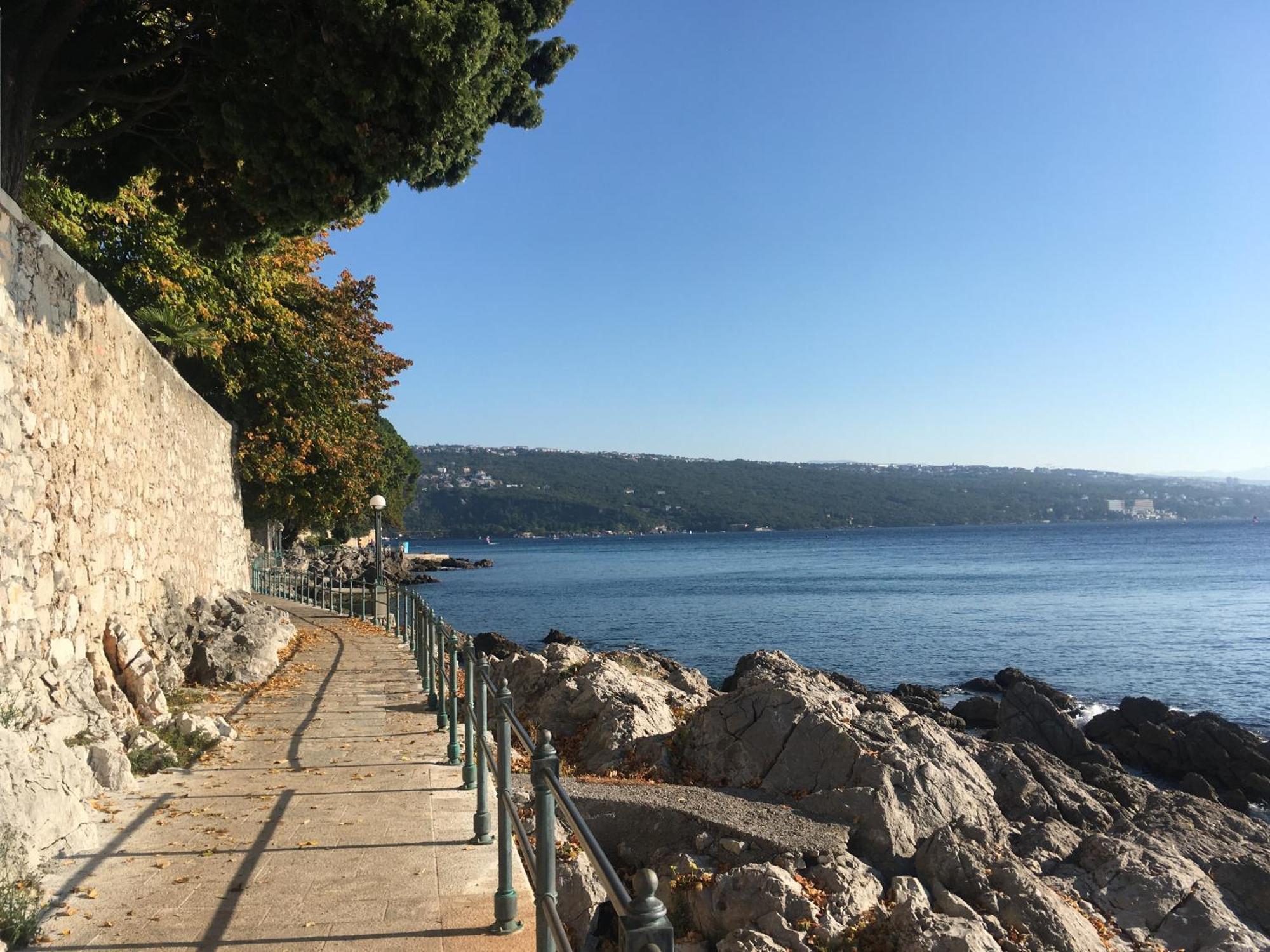 Grand Pool Ika-opatija * Opatija